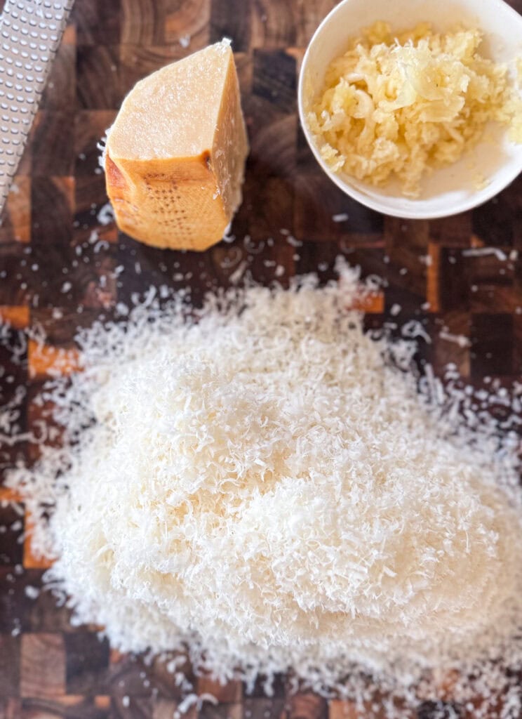This is where the flavor starts &mdash; butter, garlic, and a little heat. If your alfredo doesn&rsquo;t start like this&hellip; it should.